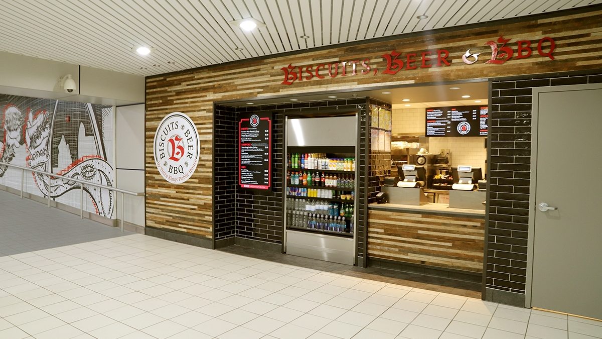 Biscuits, Beer & BBQ Makes Debut at STL’s Terminal 2 - St. Louis Lambert International Airport